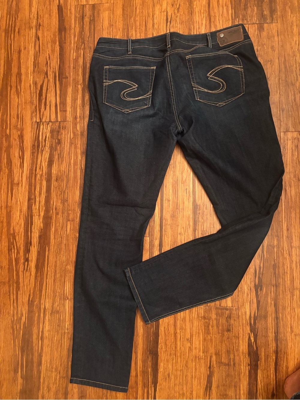 Like New. Silver Jeans Co. Women’s Suki Jegging Jeans. Stretch, size 34x31
